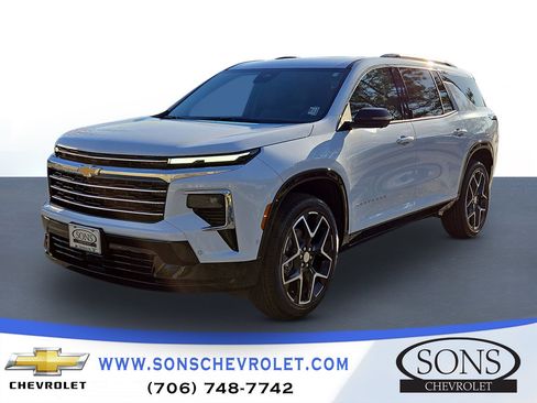 New 2026 Chevrolet Traverse High Country image 1