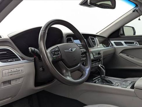 Used 2017 Genesis G80 3.8 RWD image 23