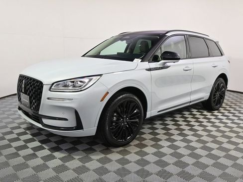 New 2026 Lincoln Corsair Reserve w/ Jet Appearance Package AWD/4WD image 2