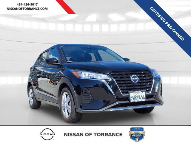 Certified 2025 Nissan Kicks Play S FWD image 1