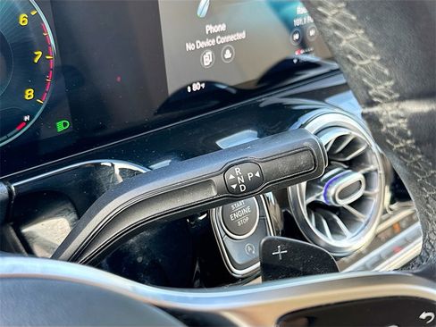 Used 2021 Mercedes-Benz GLA 250 w/ Premium Package image 17