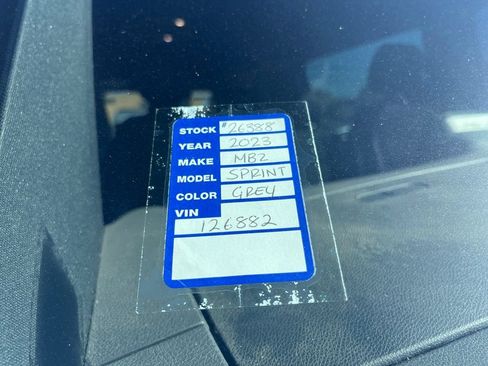 Used 2023 Mercedes-Benz Sprinter 2500 image 22