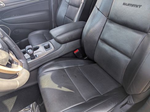 Used 2014 Jeep Grand Cherokee Summit image 19