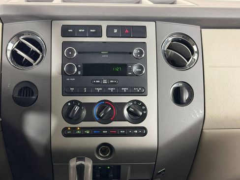 Used 2014 Ford Expedition XLT RWD image 23