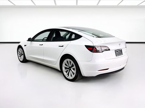 Used 2022 Tesla Model 3 Long Range AWD/4WD image 6