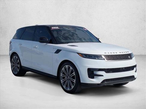 Used 2024 Land Rover Range Rover Sport SE AWD/4WD image 3