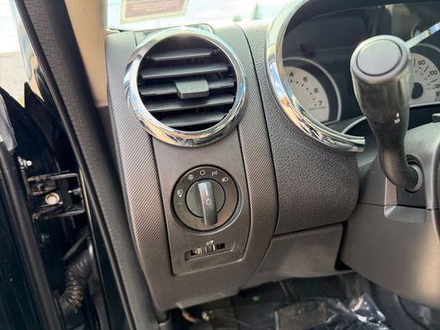 Used 2009 Ford Explorer Sport Trac Adrenalin AWD/4WD image 19