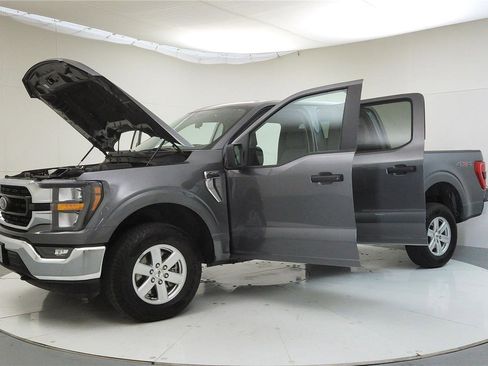 Used 2023 Ford F150 XLT image 11