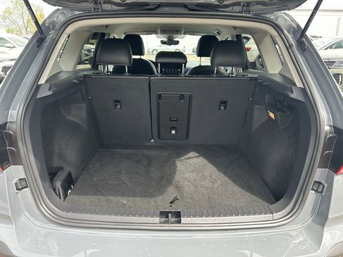 Used 2023 Volkswagen Taos SE w/ Black Wheel Package image 26