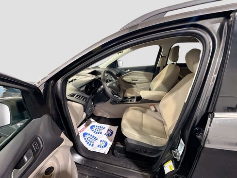 Used 2018 Ford Escape SE image 15