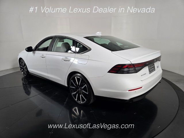 Used 2023 Honda Accord Touring image 4