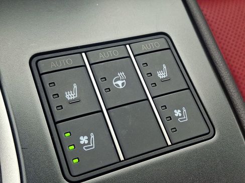 Used 2024 Lexus UX 250h F Sport image 24