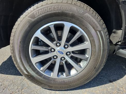 Used 2019 Ford Expedition Max XLT AWD/4WD image 10