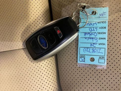 Used 2024 Subaru Outback Limited image 33