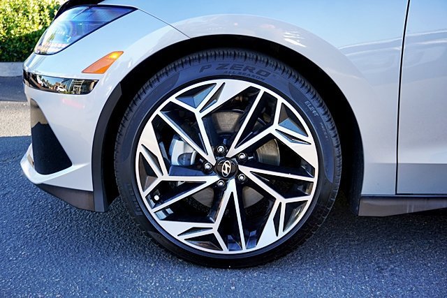 Certified 2025 Hyundai Ioniq 6 Limited RWD image 15