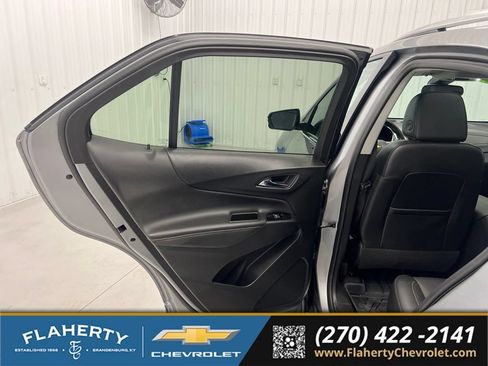 Used 2023 Chevrolet Equinox Premier AWD/4WD image 10