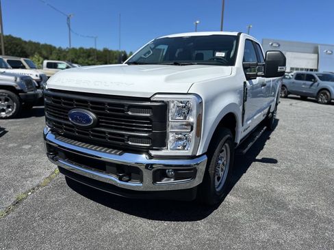 New 2025 Ford F350 XL w/ XL Chrome Package RWD image 3