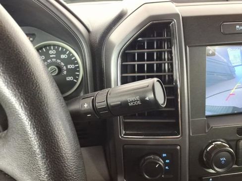 Used 2018 Ford F150 XLT w/ Equipment Group 302A Luxury AWD/4WD image 27