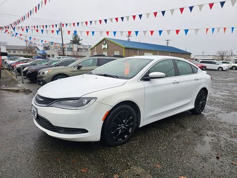 Used 2016 Chrysler 200 LX image 3
