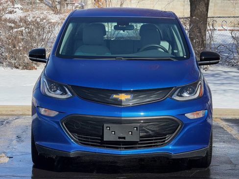Used 2017 Chevrolet Bolt LT image 2