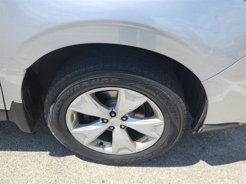 Used 2016 Subaru Forester 2.5i Premium w/ Protection Package #1 AWD/4WD image 2