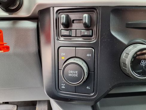 New 2026 Ford F250 XLT w/ FX4 Off-Road Package AWD/4WD image 19