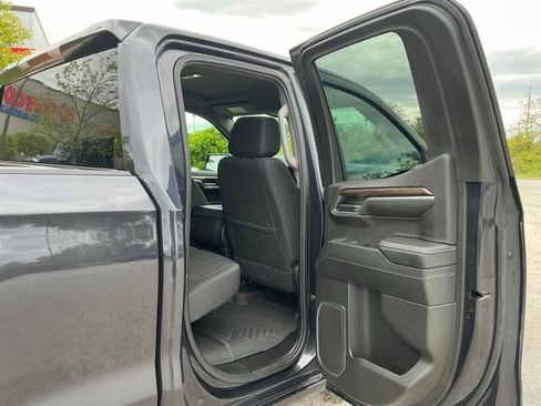 Used 2023 Chevrolet Silverado 1500 RST AWD/4WD image 18