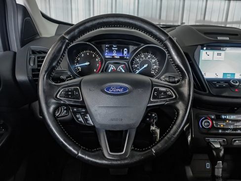 Used 2017 Ford Escape SE w/ Equipment Group 201A FWD image 15
