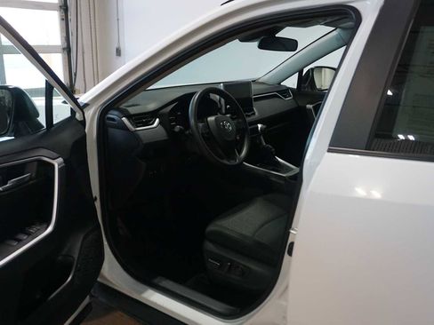 Used 2024 Toyota RAV4 XLE image 8