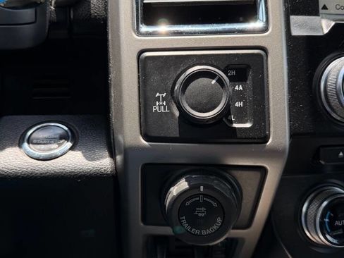 Used 2017 Ford F150 Lariat w/ Equipment Group 502A Luxury AWD/4WD image 38