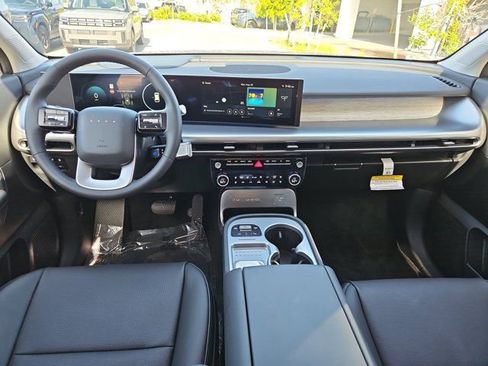New 2026 Hyundai Ioniq 9 SEL image 6