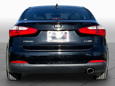 Used 2016 Kia Forte EX FWD image 9