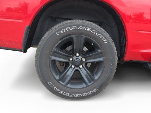 Used 2018 RAM 1500 Sport w/ Convenience Group AWD/4WD image 16