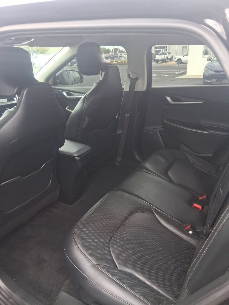 Used 2022 Kia EV6 Wind RWD image 12