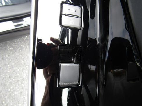 Used 2023 Toyota bZ4X AWD w/ Weather Package image 30