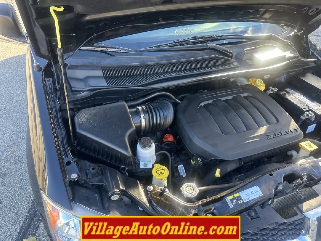 Used 2019 Dodge Grand Caravan SE w/ UConnect Hands-Free Group FWD image 33