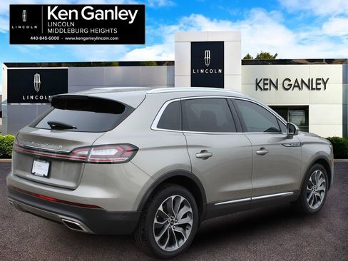Used 2023 Lincoln Nautilus Reserve w/ Equipment Group 201A AWD/4WD image 7