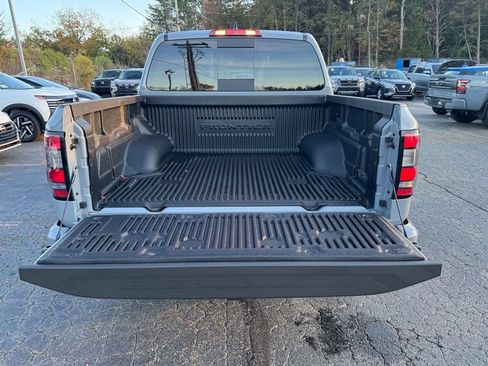 New 2026 Nissan Frontier SV w/ All-Weather Content Package AWD/4WD image 10