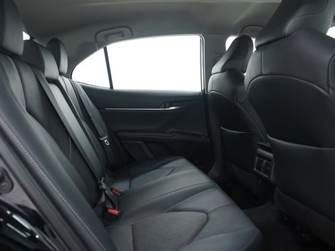 Used 2020 Toyota Camry XSE image 12