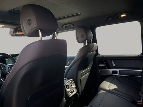 Used 2022 Mercedes-Benz G 550 image 16