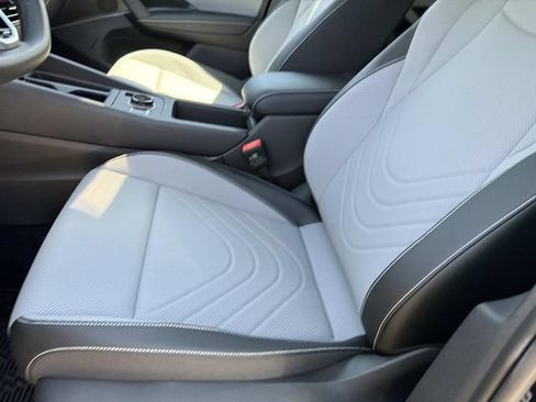 New 2026 Volkswagen Tiguan SE R-Line FWD image 16