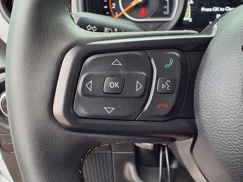 Used 2024 Jeep Gladiator Sport AWD/4WD image 14