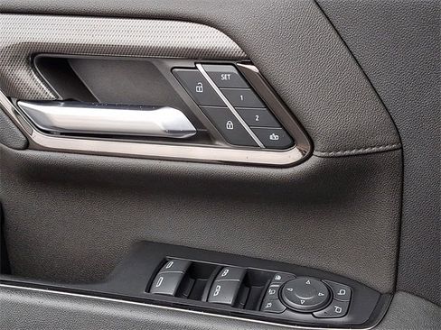 Used 2024 GMC Sierra 2500 AT4 w/ AT4 Premium Plus Package image 22