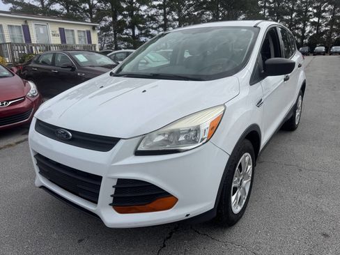 Used 2013 Ford Escape S image 2