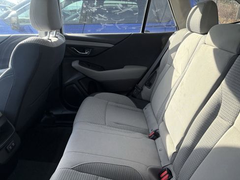 Used 2021 Subaru Outback Premium w/ Popular Package #1 image 9