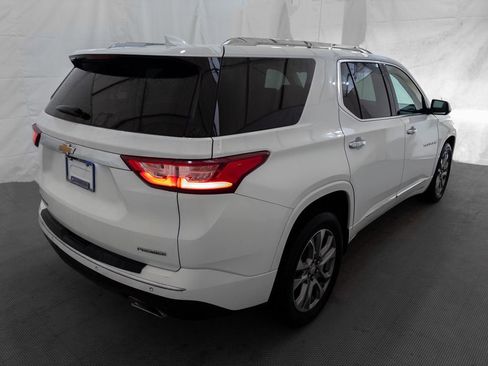 Used 2021 Chevrolet Traverse Premier w/ LPO, Cargo Package image 6