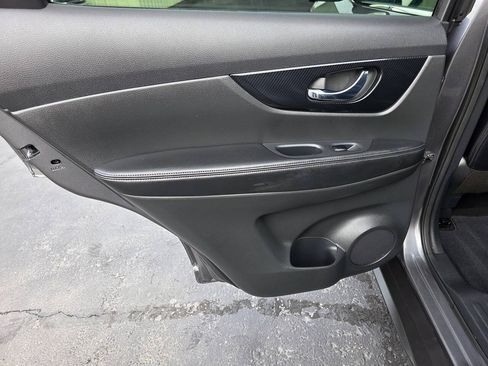 Used 2020 Nissan Rogue SL w/ Premium Package FWD image 29