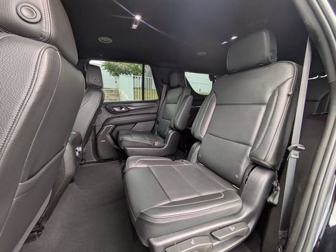 Used 2022 GMC Yukon Denali AWD/4WD image 14