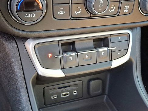 Used 2023 GMC Terrain SLT w/ Elevation Edition image 16