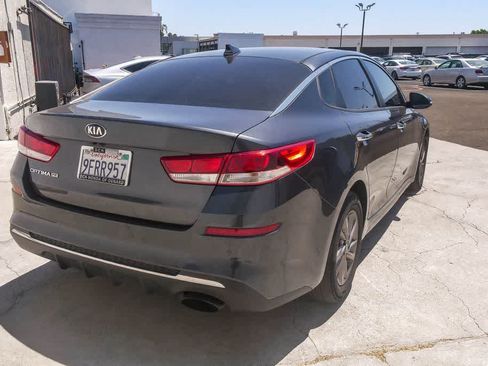 Used 2020 Kia Optima LX FWD image 8